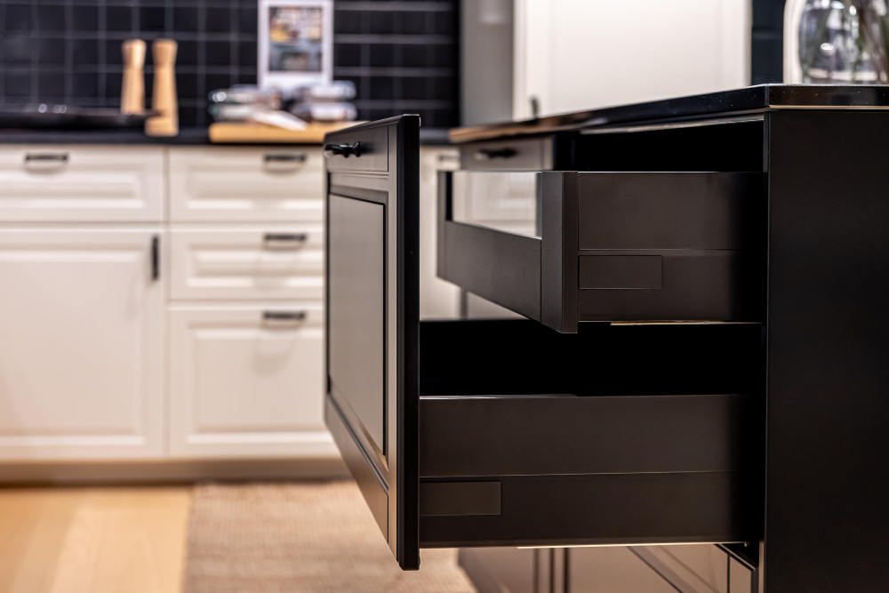 Custom Kitchen Cabinets